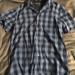 Nautica Men's Blue Checkered Short Sleeve Shirt
